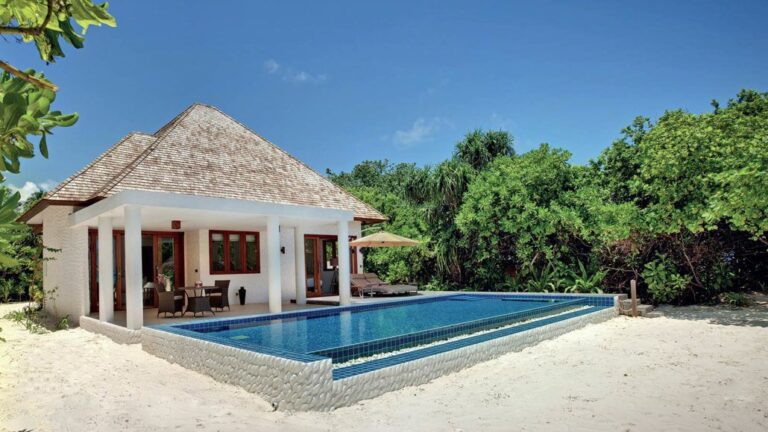 Hideaway Beach Resort & SPA 5*