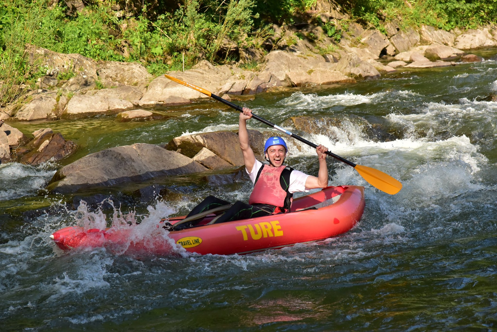 Рафтинг в Карпатах річкою Черемош