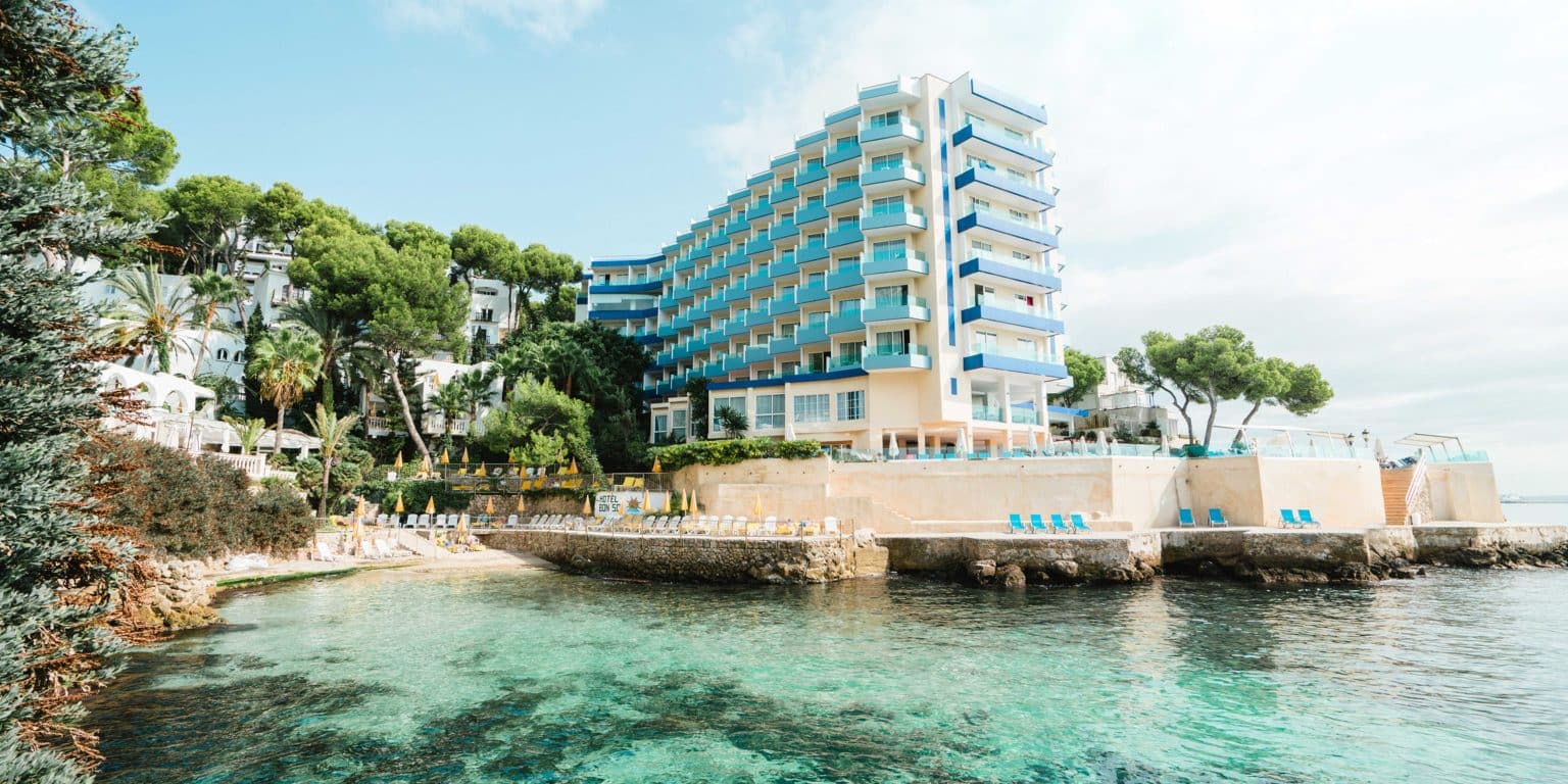 Плайя-де-лас-Амерікас, Іспанія