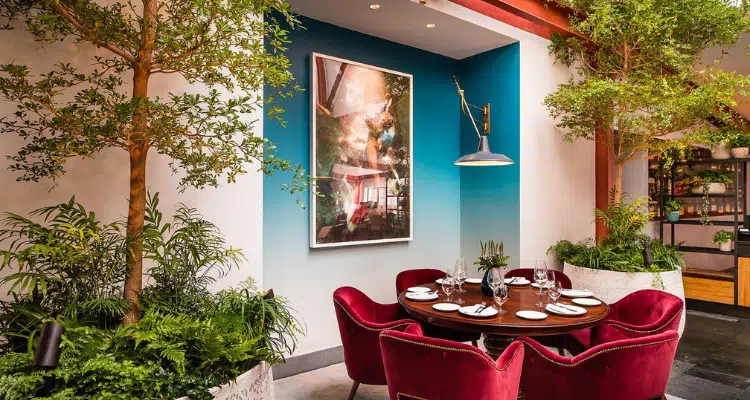 А вам цікаво яким ресторанам віддають перевагу члени королівської родини та світові зірки?