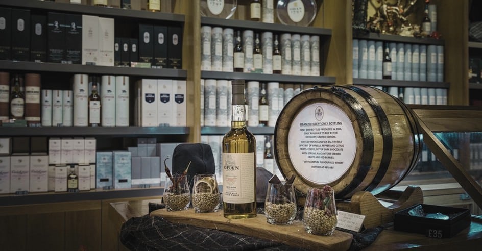 Прибуття в аеропорт Глазго. Пересадка на рейс до острова Айла.